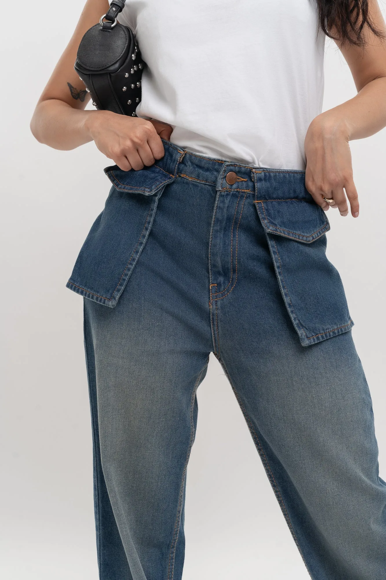 Front Pocket Tinted Straight Jeans